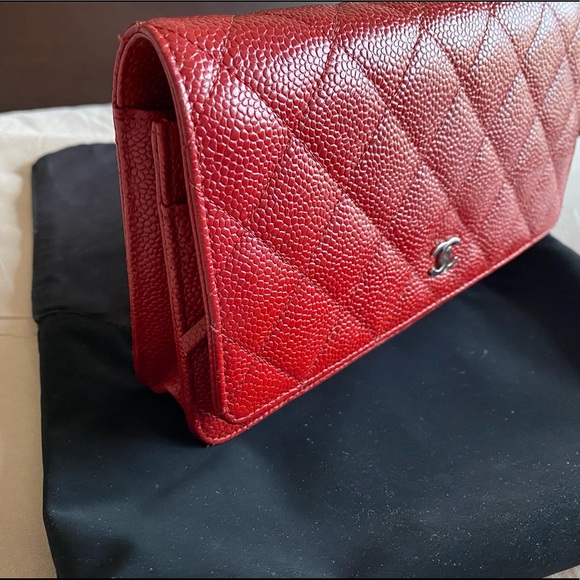 SOLD Authentic Chanel - Red Caviar with Silver Hardware Wallet on Chain - Picture 4 of 15